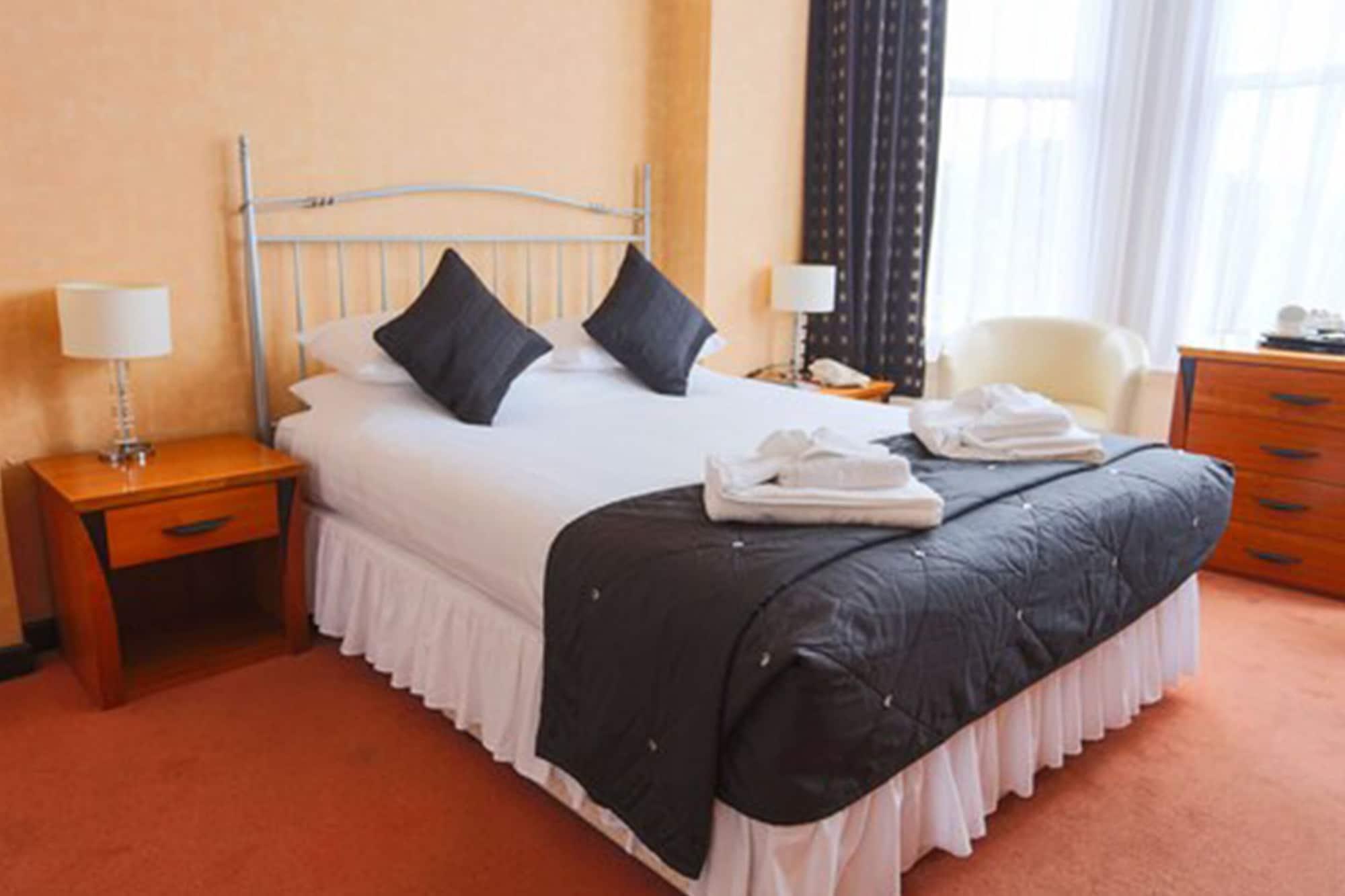 Royal Exeter Hotel Bournemouth Exterior foto